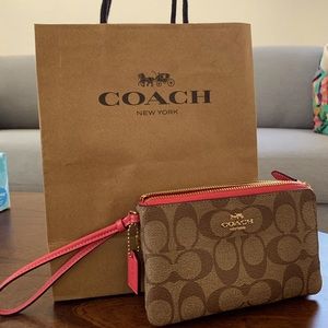 Coach double pockets wristlet
